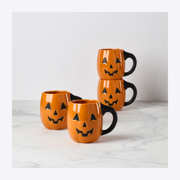 Pumpkin-shaped mug set
